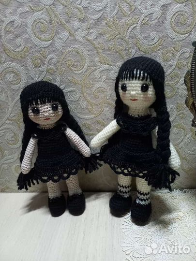 Вязаная кукла ручной работы