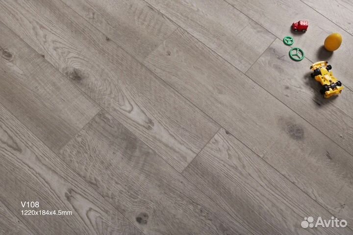 Ламинат влагостойкий новый