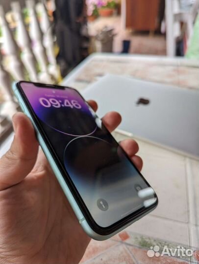 iPhone 11 64gb green