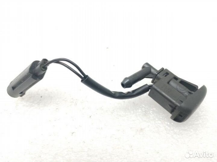 Форсунка стеклоомывателя передняя Bmw X5 E53 3.0