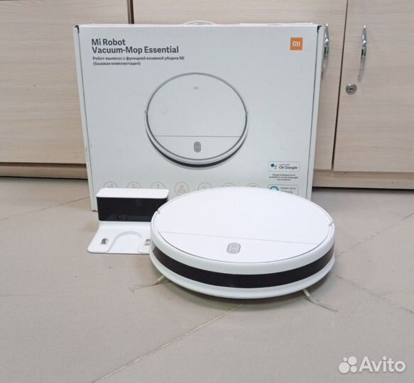 Робот-пылесос Xiaomi Mi Robot Vacuum-Mop Essential