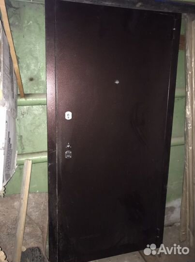 Дверь металлическая