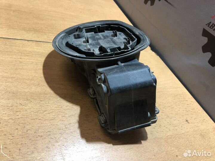 Лючок бензобака Renault Fluence