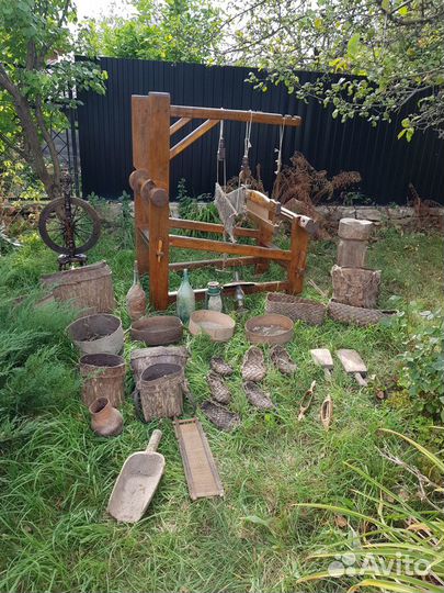 Старинные вещи для музея или кино