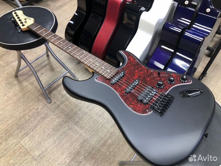 Электрогитара стратокастер чёрная матовая