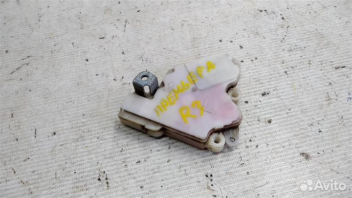 Электропривод замка двери задней правой Nissan Pr