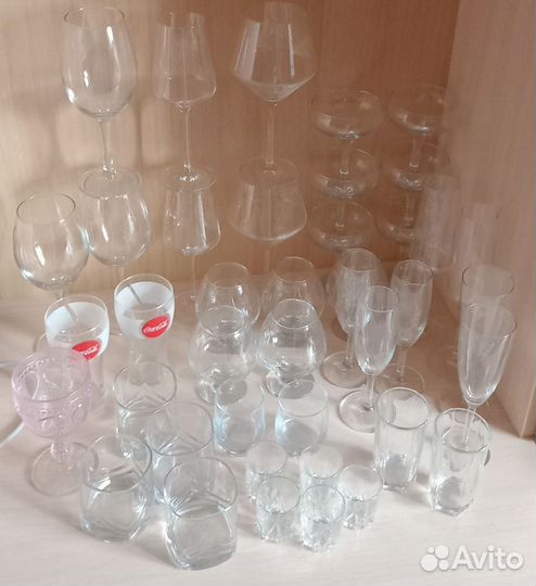 Набор бокалов и рюмок