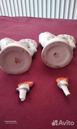 Фигурки петушков