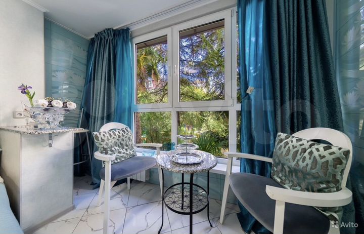 2-к. квартира, 50 м², 2/4 эт.