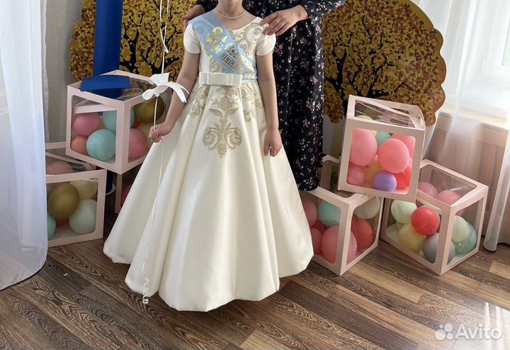 Вечернее платье