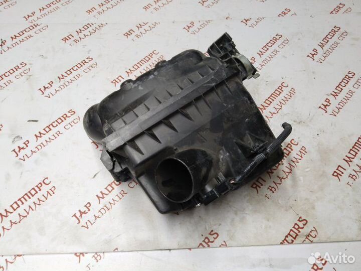 Корпус воздушного фильтра Toyota Avensis T270 3ZR