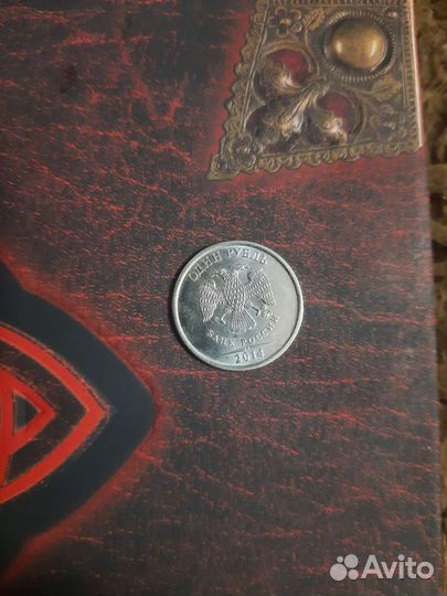 Продам монету