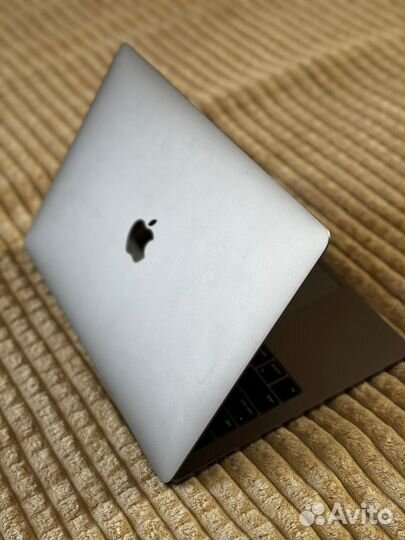 Macbook pro 13 256 2020
