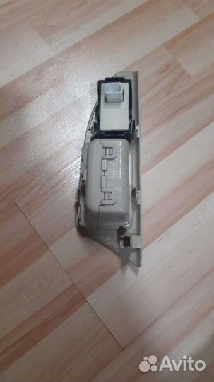 Lexus lx 570 накладка с кнопкой стеклоподъёмника