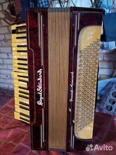 Аккордеон Royal standart grand loserti