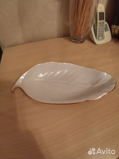 Блюдо фарфор