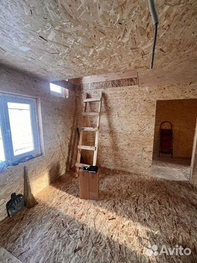 Лестница в дом на заказ из металла