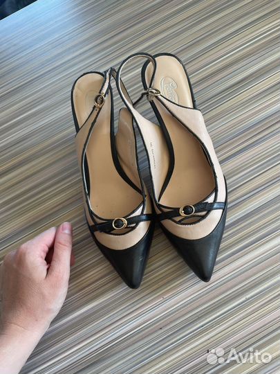 Босоножки 38