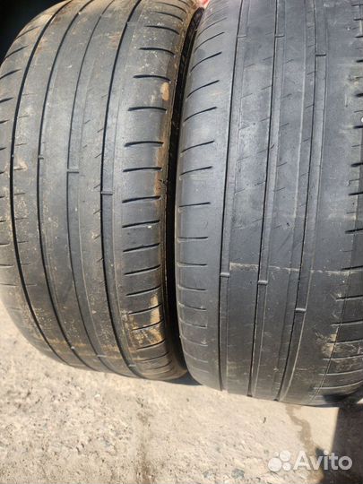 Michelin Pilot Sport 4 235/45 R18 98Y