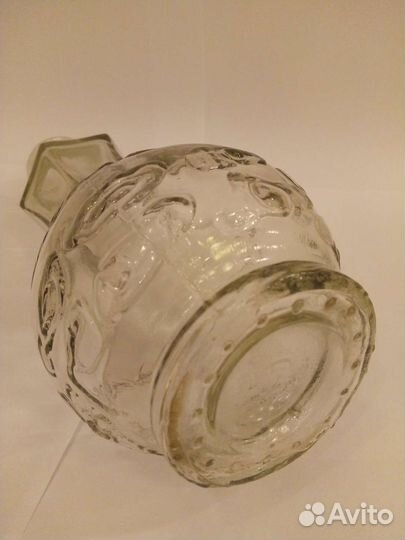 Бутылка рельеф, флакон с крышкой