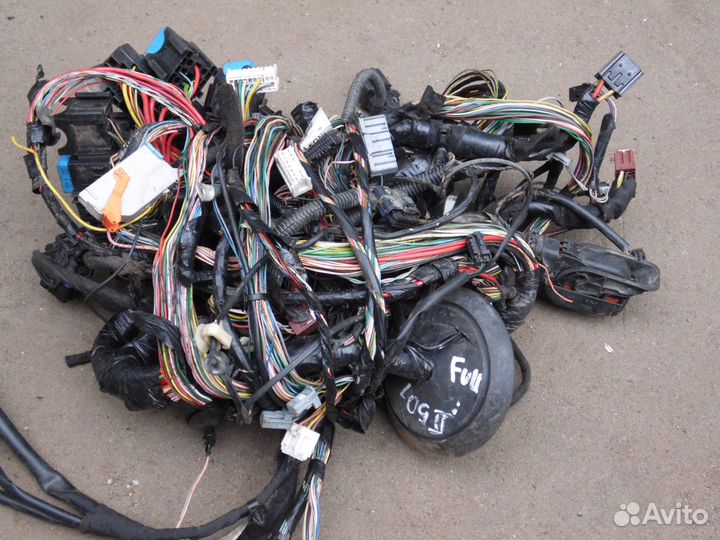 Электропроводка двигателя 1.6 Рено Логан 2