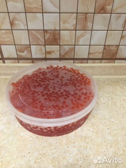 Красная икра кеты и морепродукты