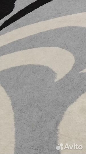 Ковер овальный 2 на 4 красивый овал б/у