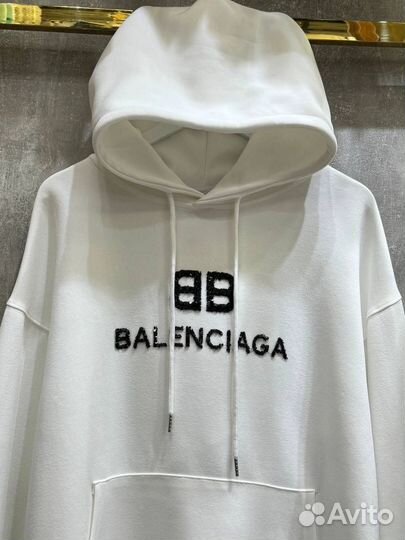 Худи Balenciaga с носками