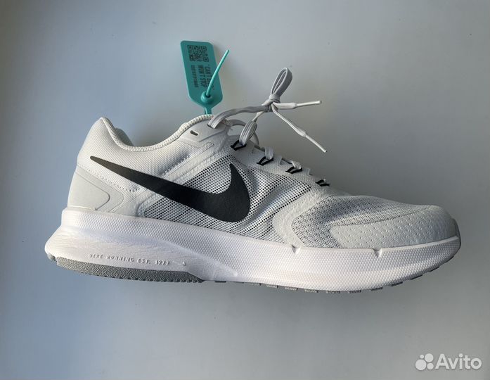 Кроссовки Nike Run Swift 3