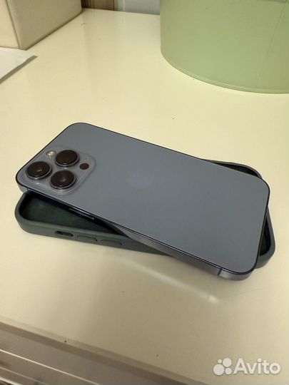 iPhone 13 Pro, 256 ГБ