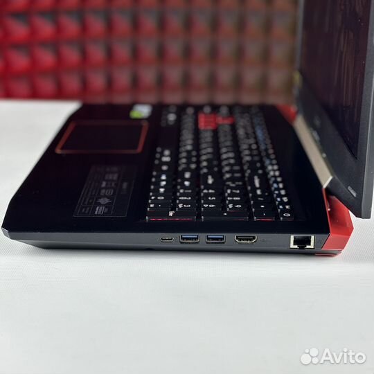 Игровой ноутбук Acer i5/GTX1050/8RAM/SSD