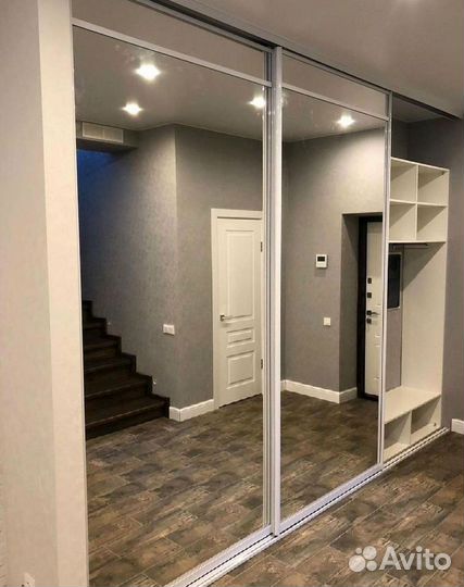 Шкаф в прихожую любые фасады