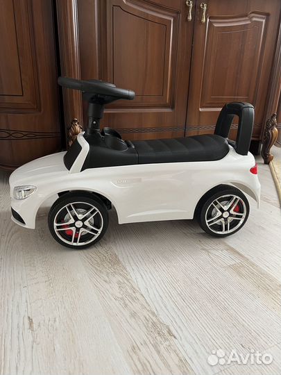 Машинка-каталка толокар Mersedes