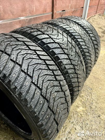 Yokohama Ice Guard IG65 235/45 R18