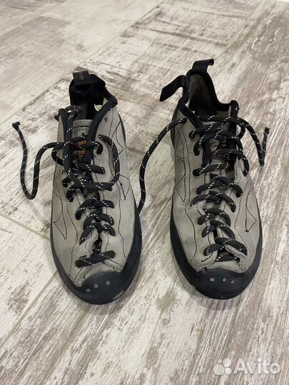 Скальные туфли mad rock 35,5