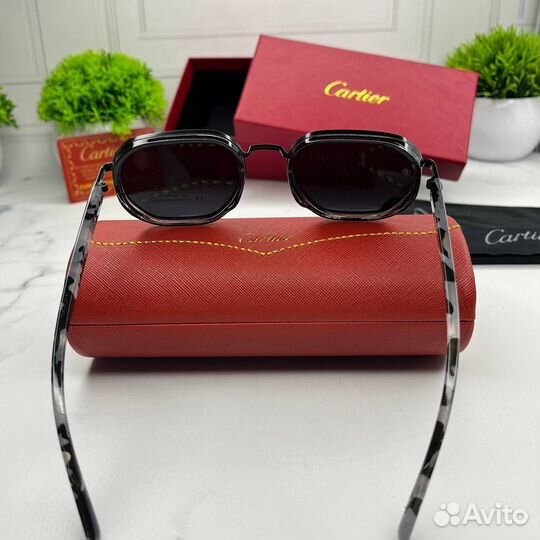 Солнцезащитные очки Cartier новинка
