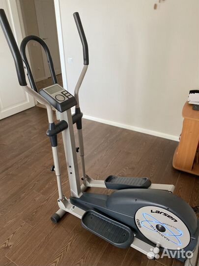 Тренажер эллиптический Larsen. Эллипсоид