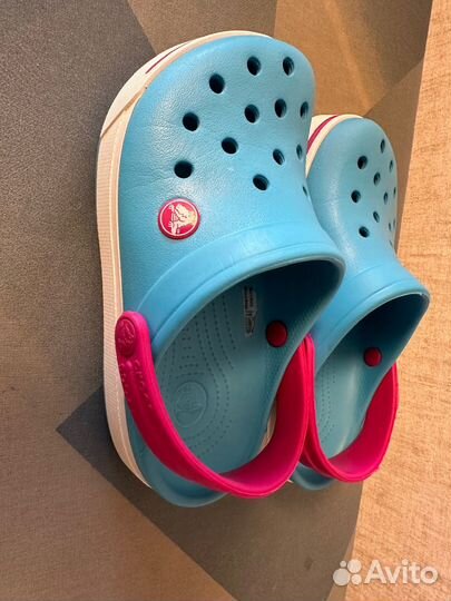 Сандалии Crocs размер J1 отличное состояние