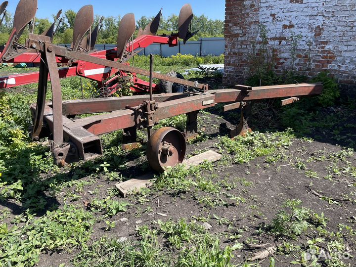 Плуг Одессапочвомаш ПЛН 5-35, 1989