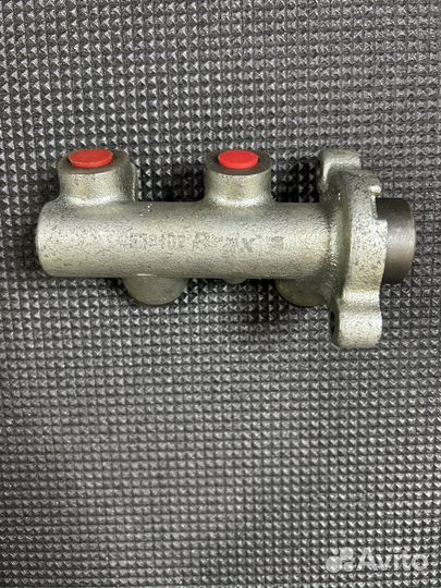 0558102 GM Цилиндр тормозной главный