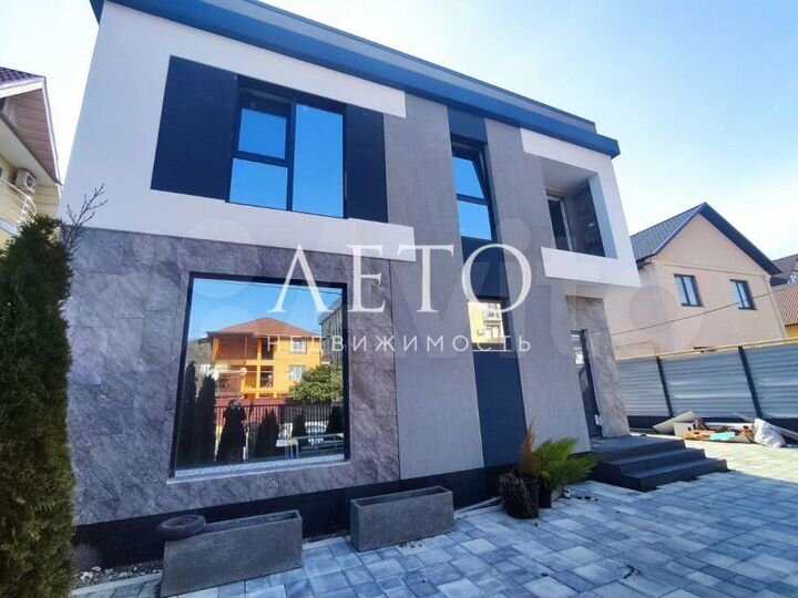 Коттедж 169 м² на участке 3 сот.