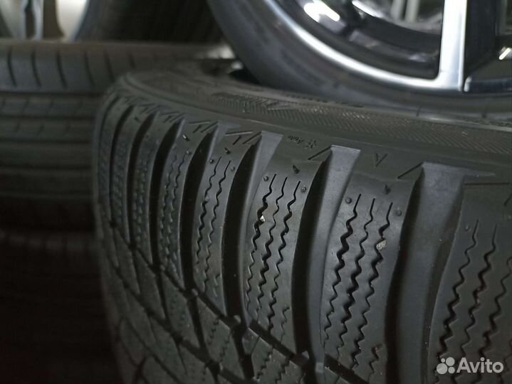 Bridgestone Blizzak LM-001 Evo 225/45 R18 и 255/40 R18