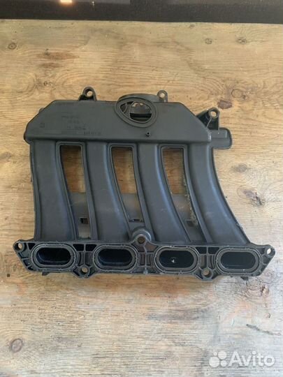 Коллектор впускной Renault megane 2