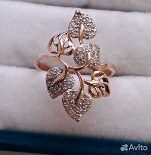 Кольцо золото 585 проба. Вставки Фианиты