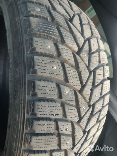 Dunlop SP Winter Ice 02 235/45 R17