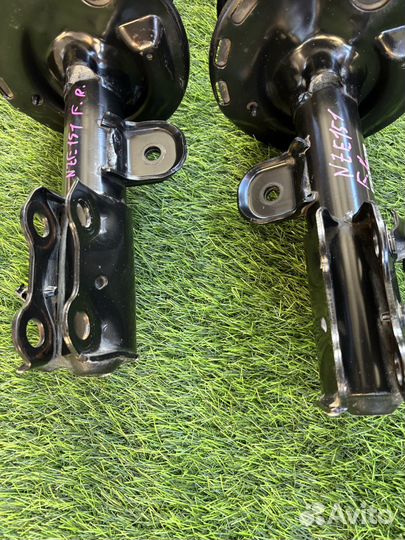 Стойки передние toyota corolla 150