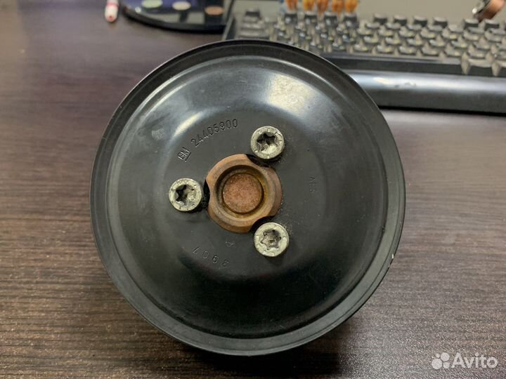 Шкиф помпы opel astra h z18xer