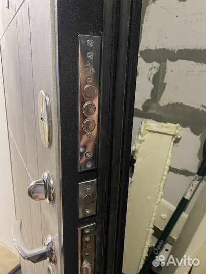 Дверь металлическая входная 205х96