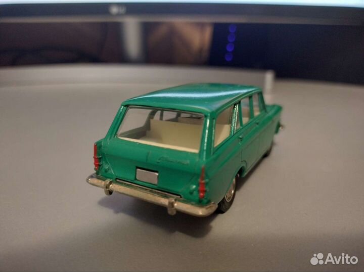 Модель Москвич 427