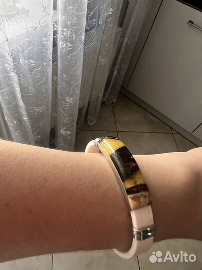 Браслет с янтарем